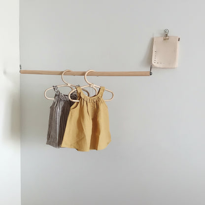 Cintre pour étendoir à linge en rotin naturel