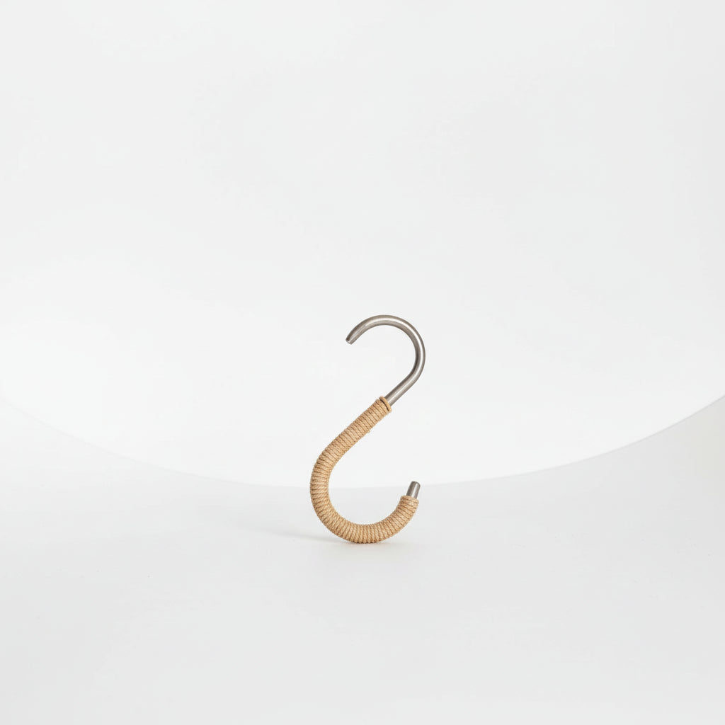 Cintre pour étendoir à linge en rotin naturel