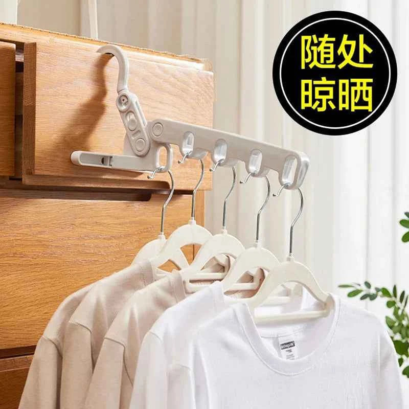 Cintre pour étendoir à linge pliable cinq trous