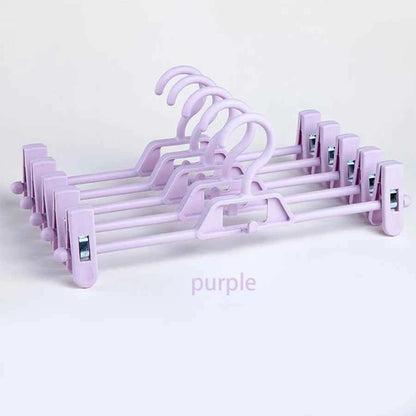 Cintre pour étendoir à linge avec pinces pantalons