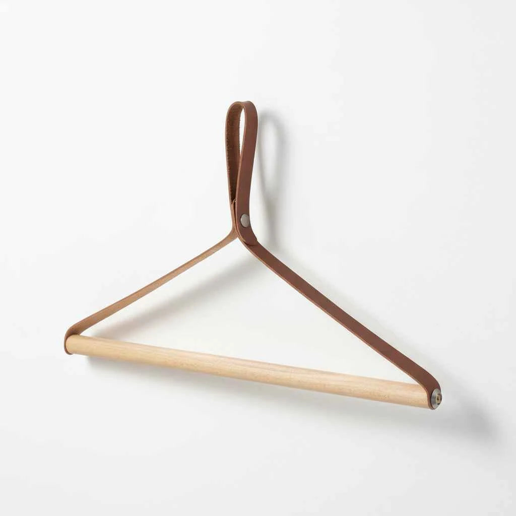 Cintre pour étendoir à linge bois et cuir