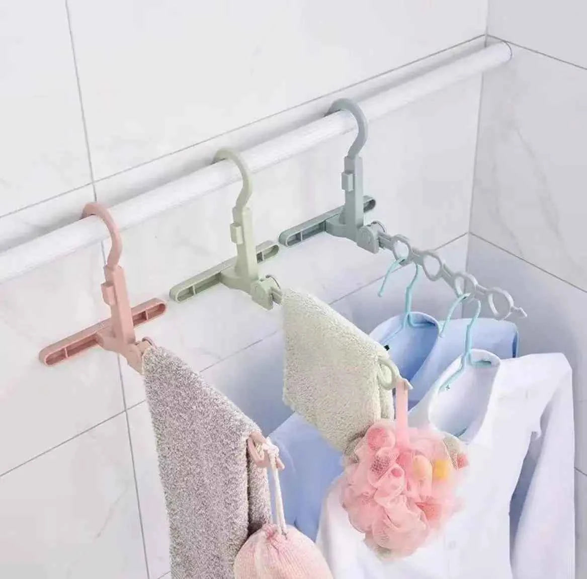 Cintre pour étendoir à linge pliable cinq trous