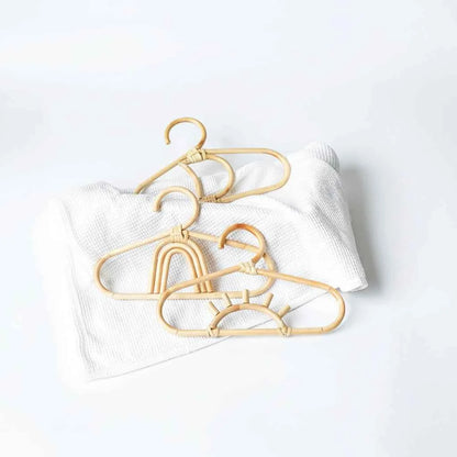 Cintre pour étendoir à linge en rotin naturel