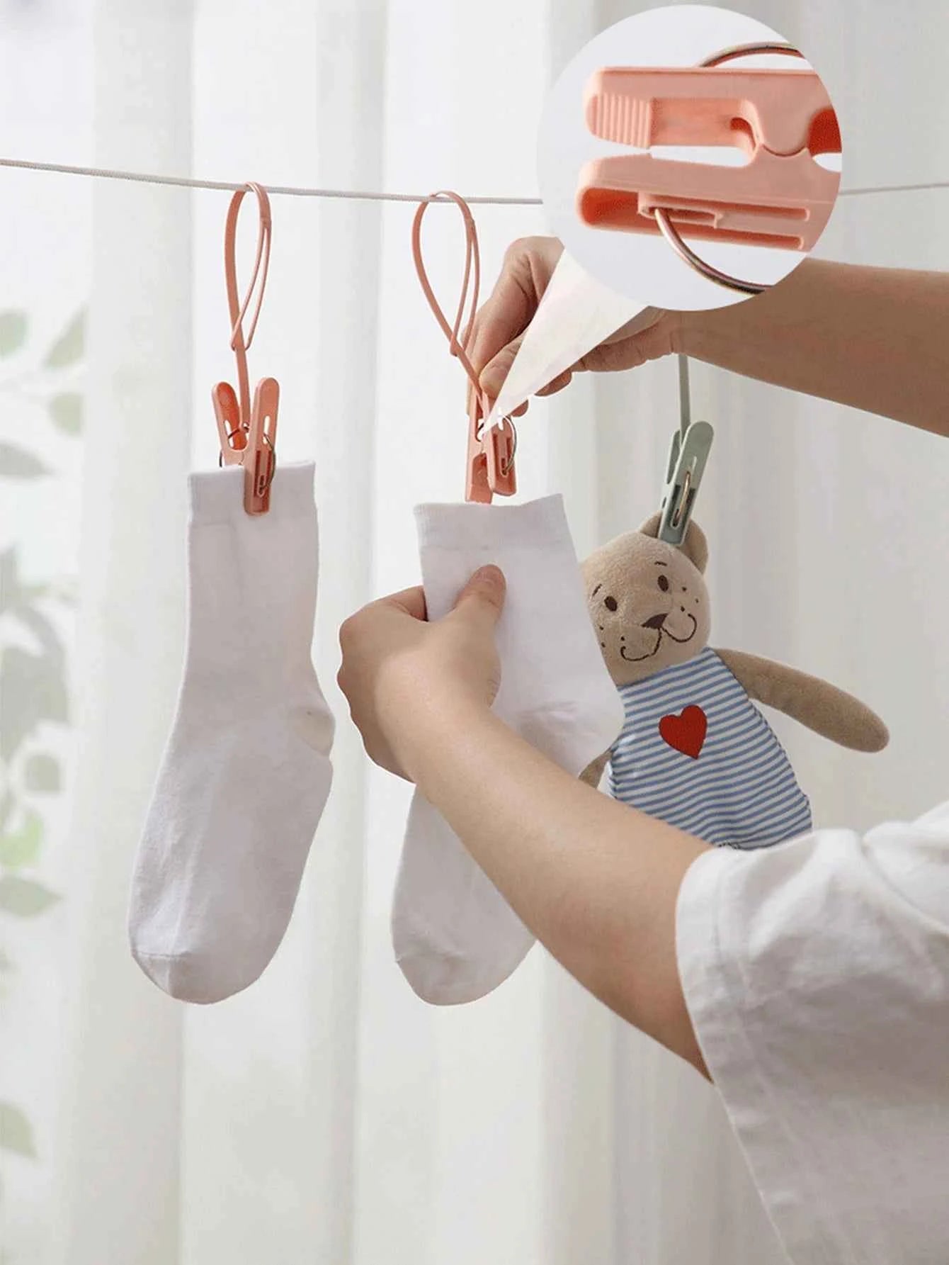 Cintre pour étendoir à linge pinces plastiques