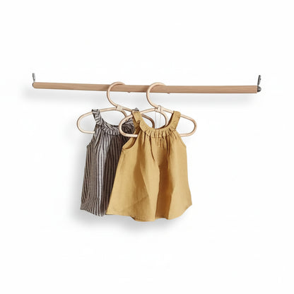 Cintre pour étendoir à linge en rotin naturel