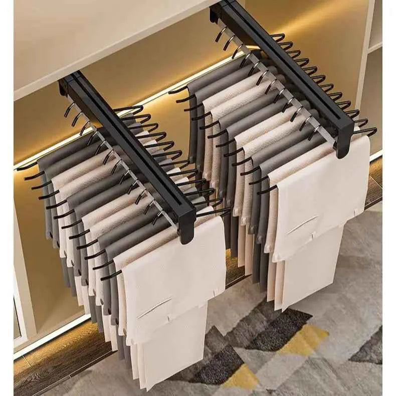 Cintre pour étendoir à linge coulissant pantalon