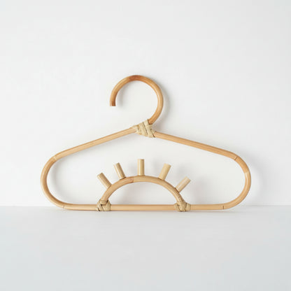 Cintre pour étendoir à linge en rotin naturel