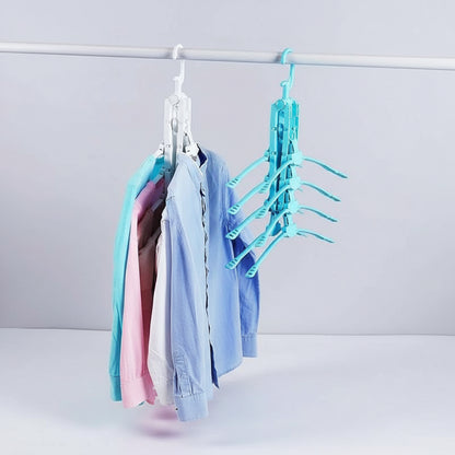 Cintre pour étendoir à linge pliable en plastique