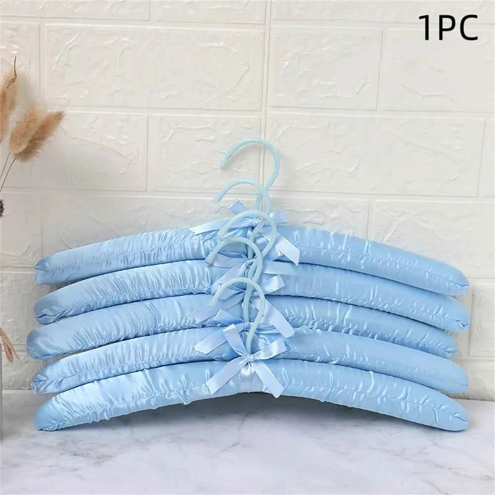 Cintre pour étendoir à linge satin rembourré