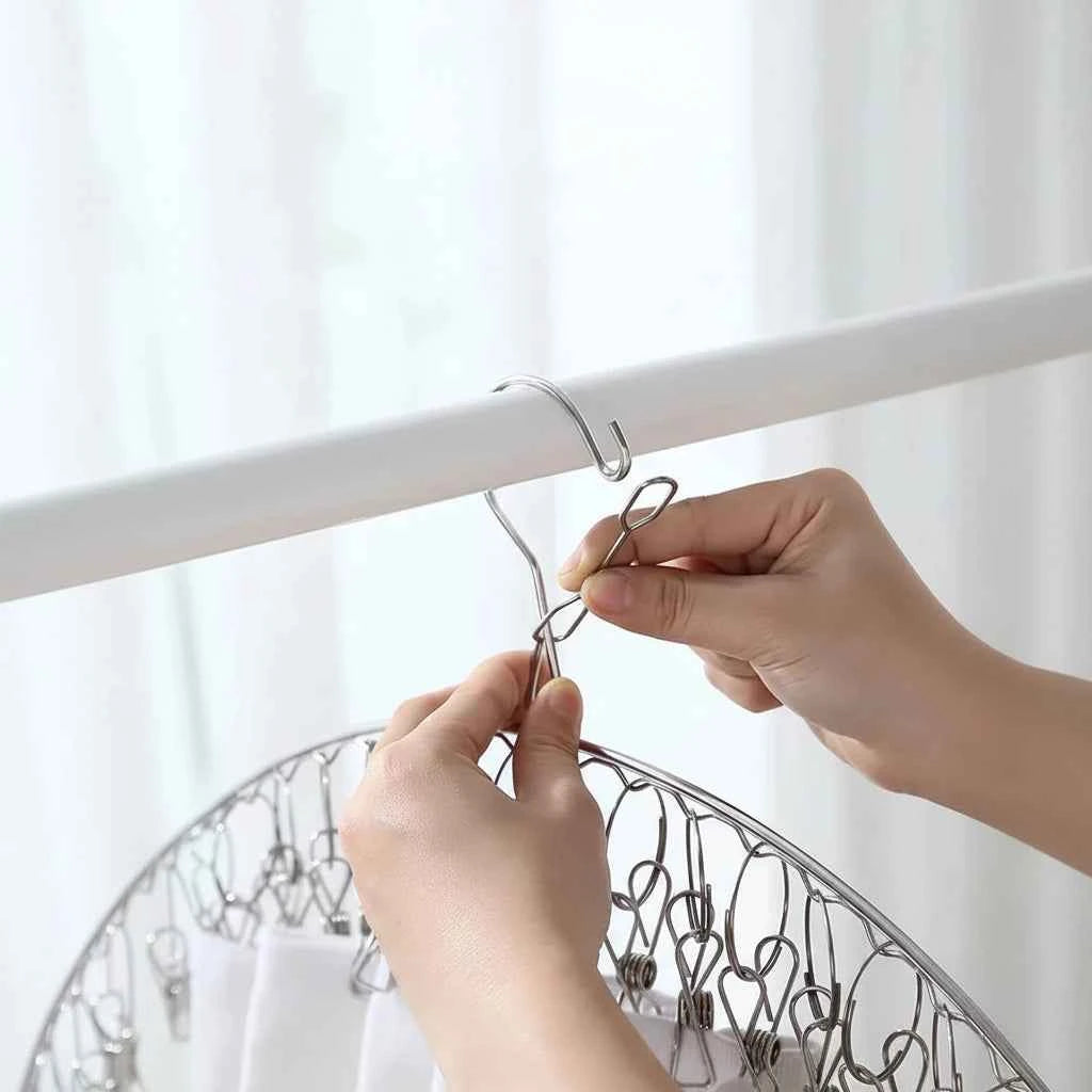 Cintre pour étendoir à linge inox avec pinces