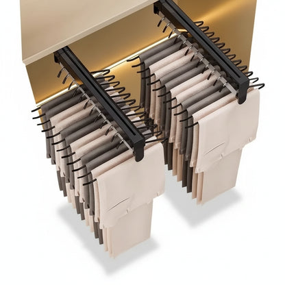 Cintre pour étendoir à linge coulissant pantalon