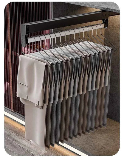 Cintre pour étendoir à linge extensible tiroir