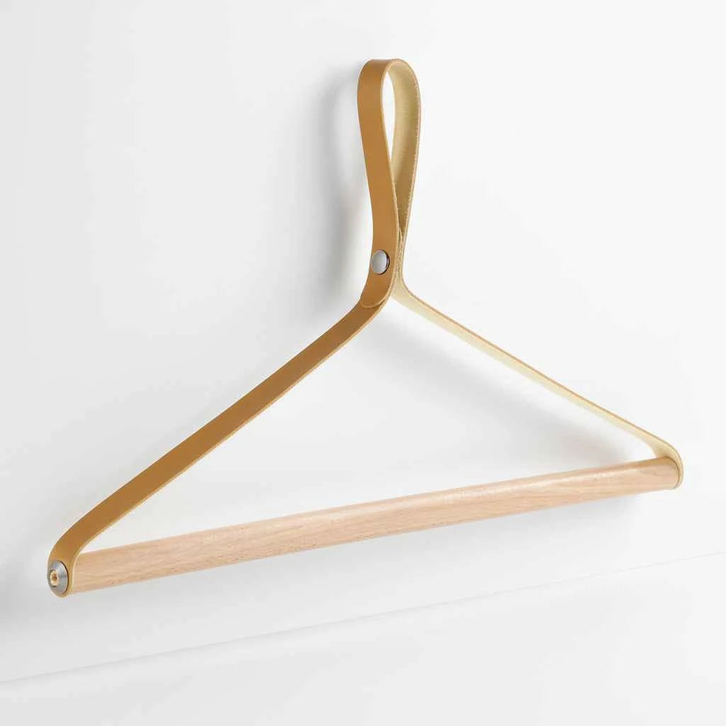 Cintre pour étendoir à linge bois et cuir