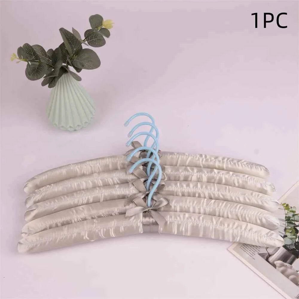 Cintre pour étendoir à linge satin rembourré